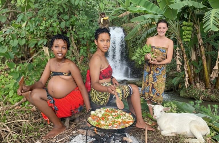 African Village Way Of Cooking Delicious & Simple Food